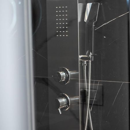 Ameli Home Luxury Apartment Ταράντο Εξωτερικό φωτογραφία